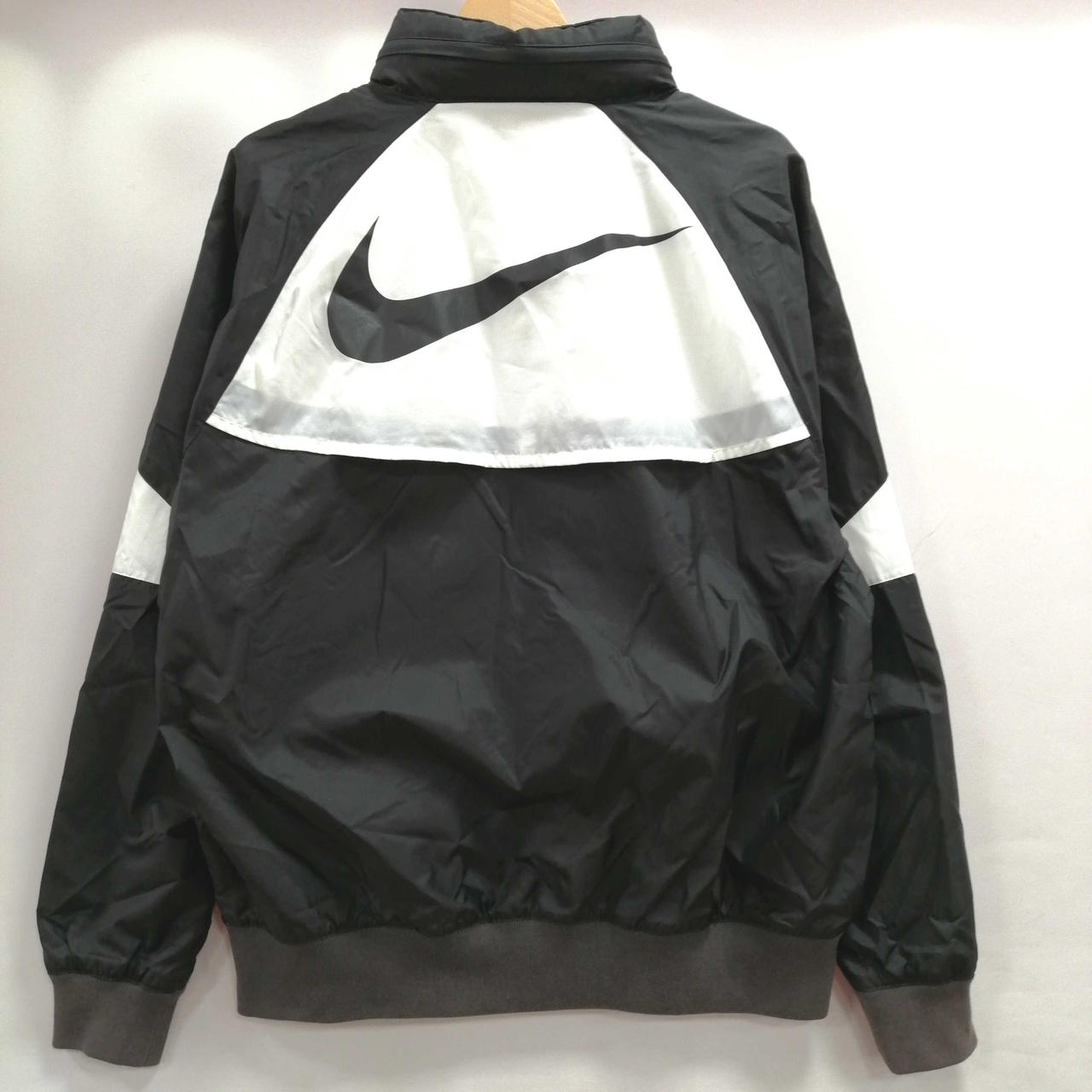 ナイキ(NIKE)|ウィンドランナーフーデッドジャケット|HARDOFF