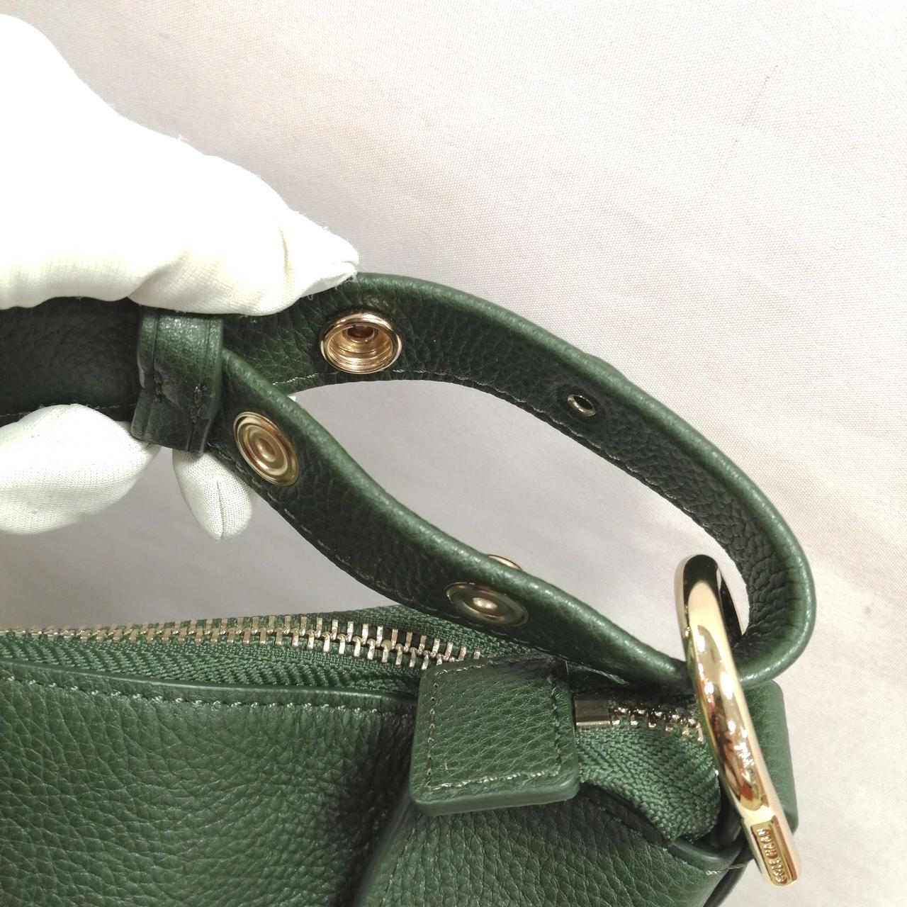 金具欠品・不具合でとまりません