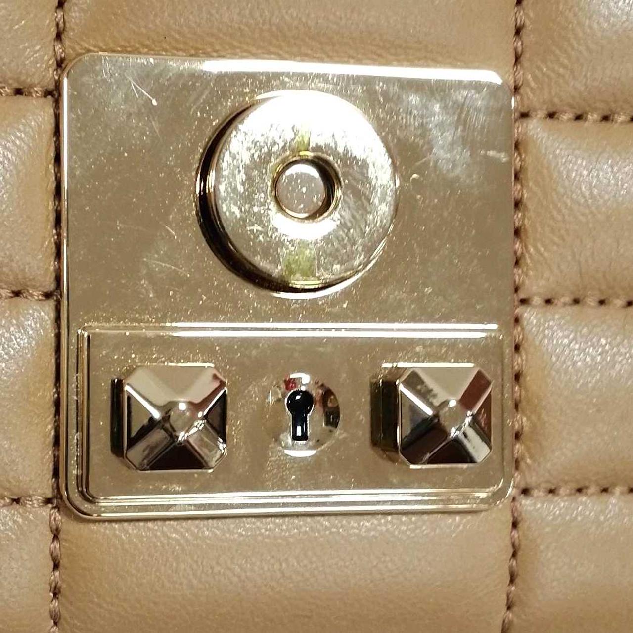 金具部分キズあり