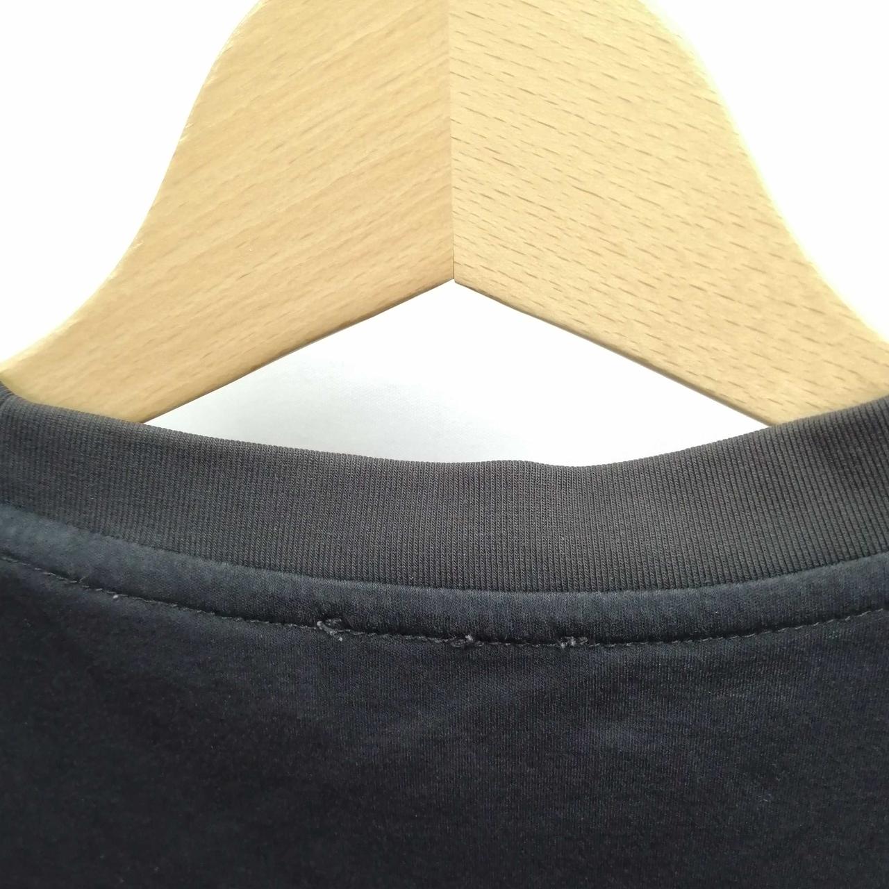 襟元に汚れ、ほつれ有り。