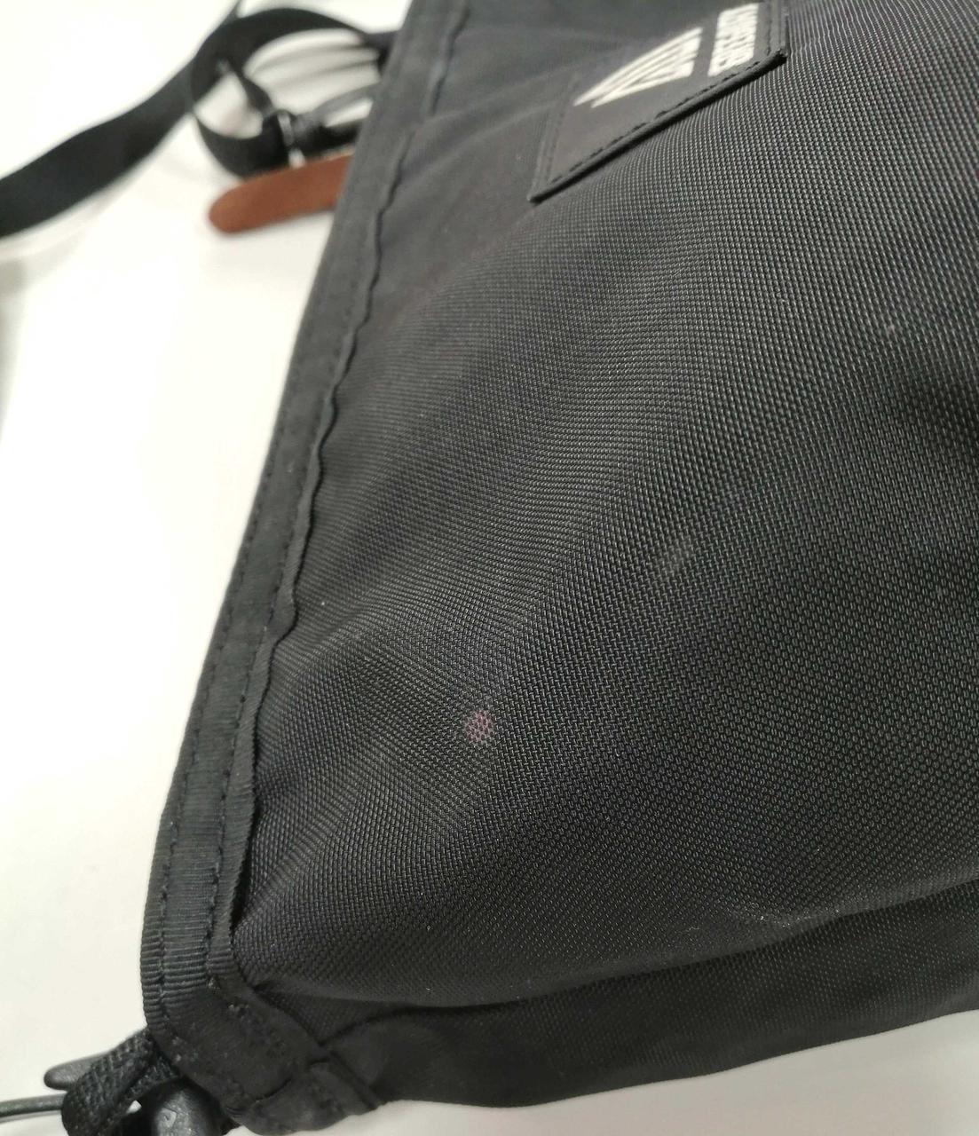 一部お汚れがございます