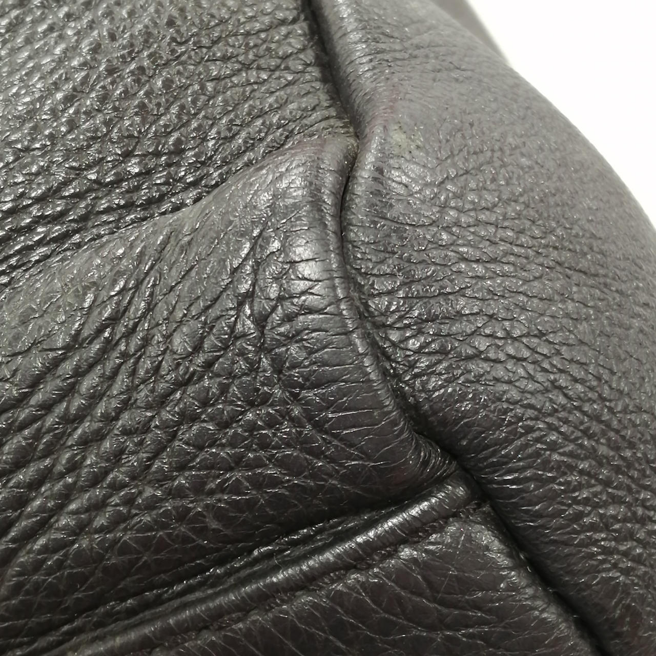 角スレ4カ所少々有