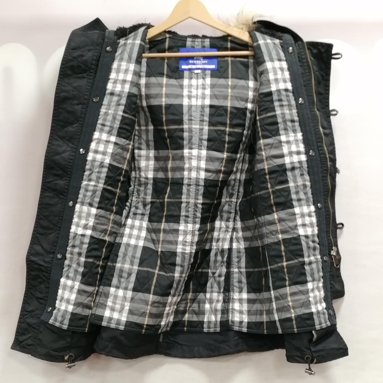 インナーはホックタイプ