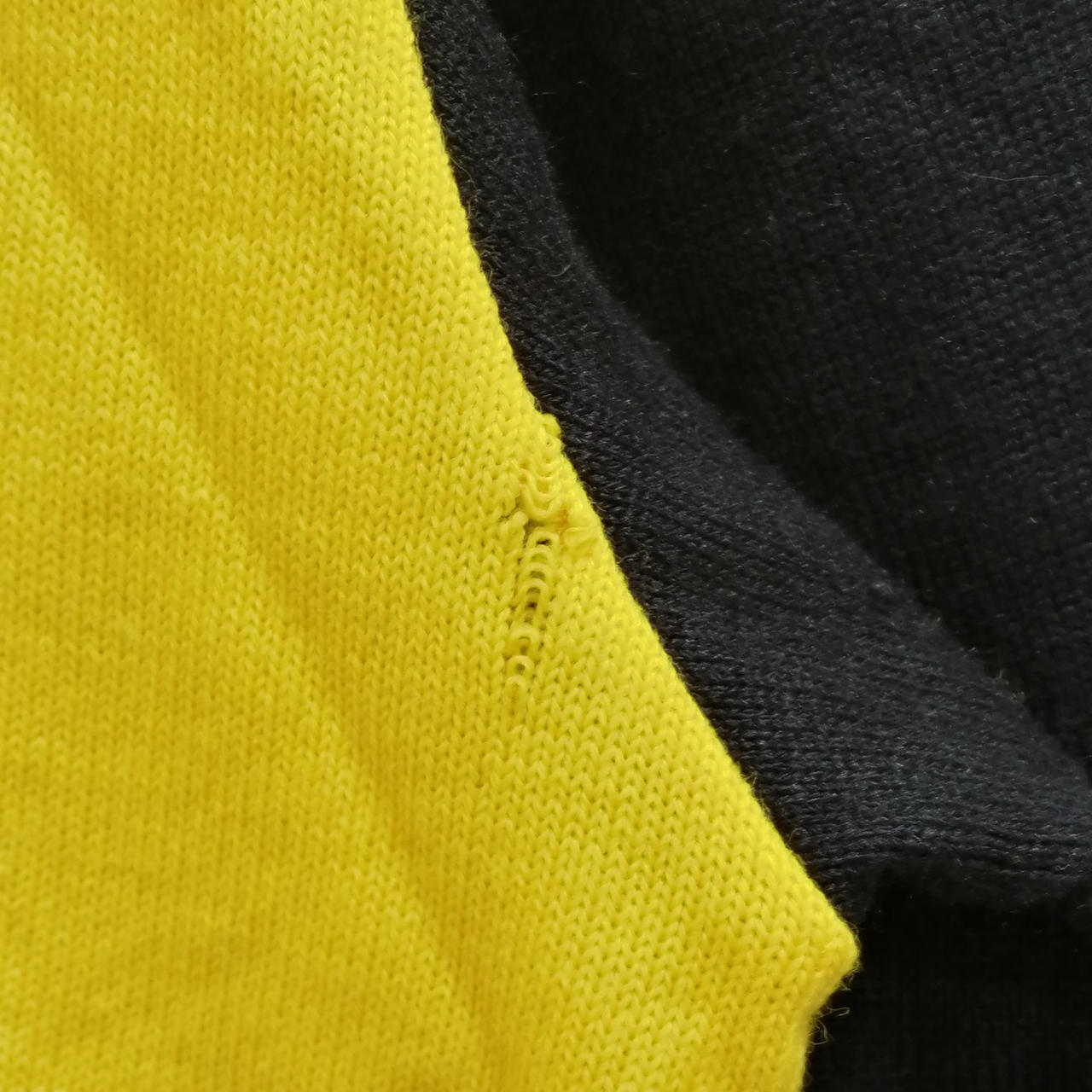 フロント左脇穴あり