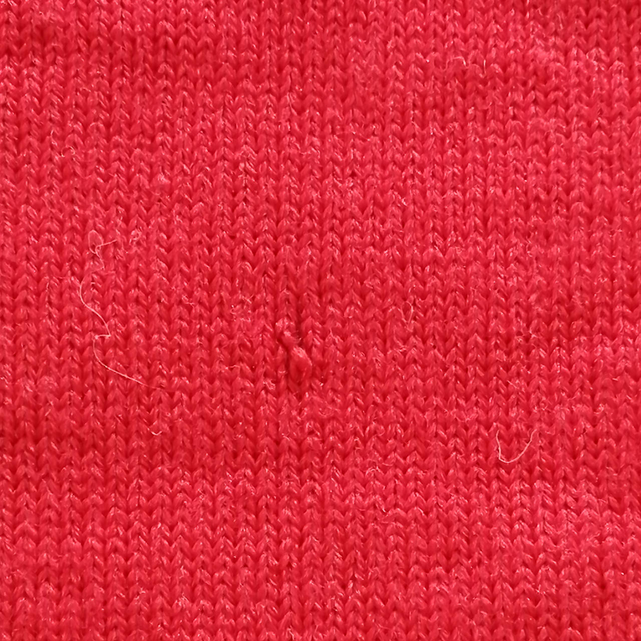 後ろ側右肩に穴あり