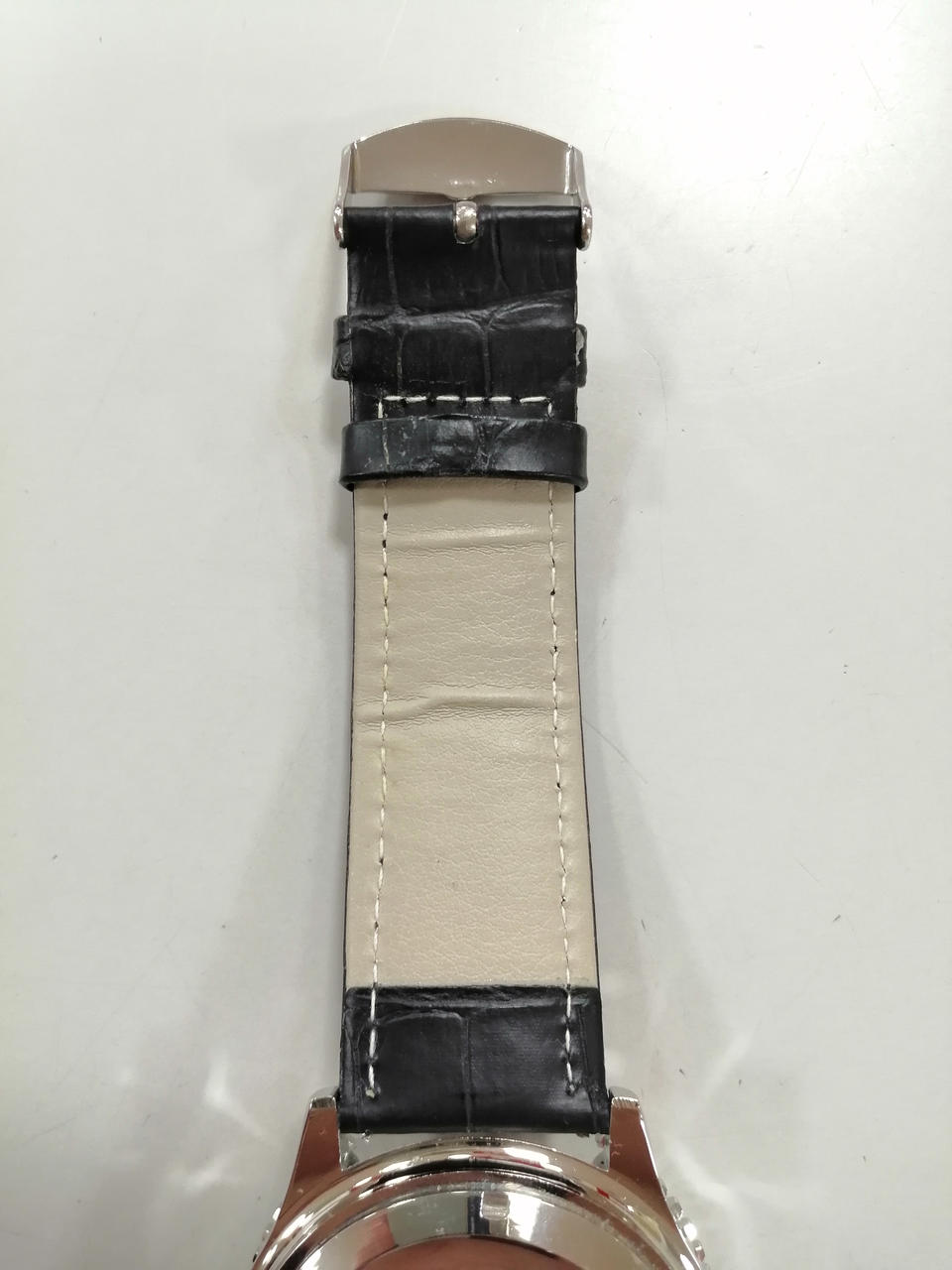 ベルト着用に伴ったシワ有