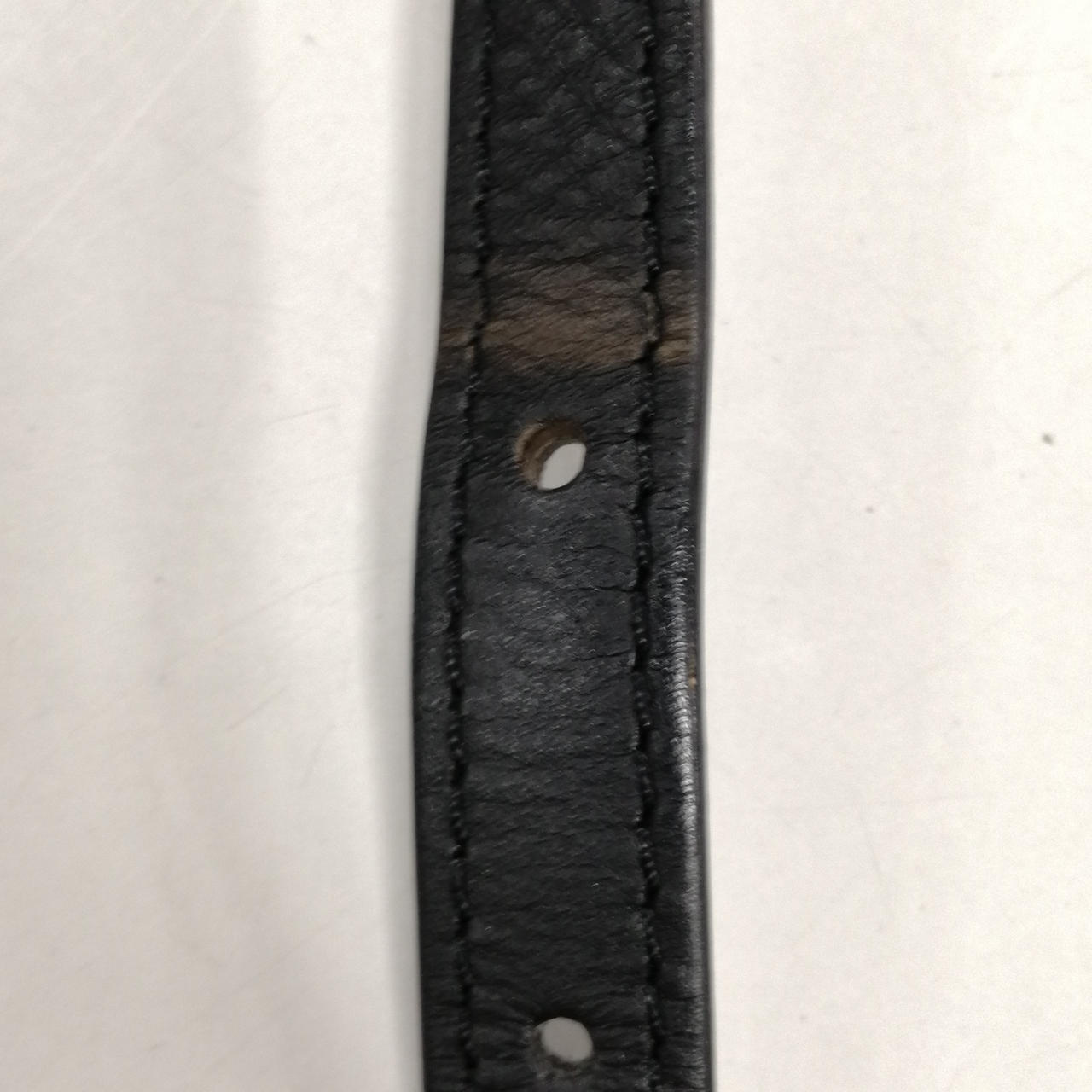 ショルダー変形/色移り有