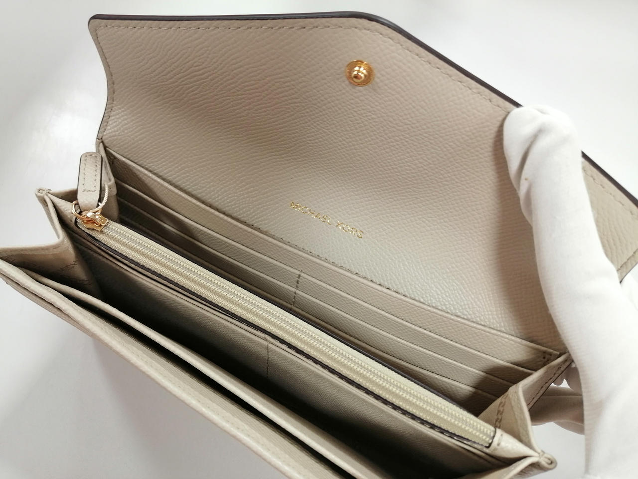 MICHAEL KORS 長財布 ベージュ MKロゴ 最終値下げ‼️ マイケルコース(MICHAEL KORS)|ロングウォレット|HARDOFFオフ