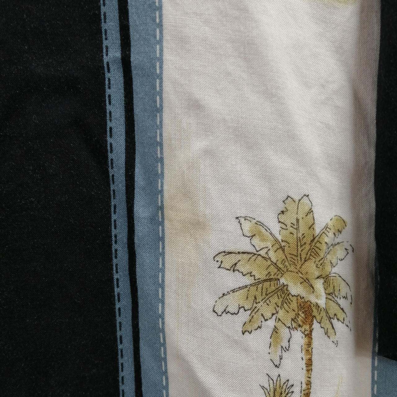 フロント向かって右側汚れ有