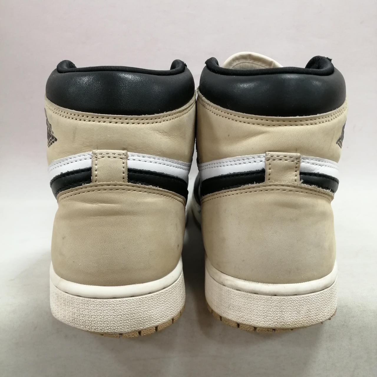 アッパーカカト部分汚れ/スレ