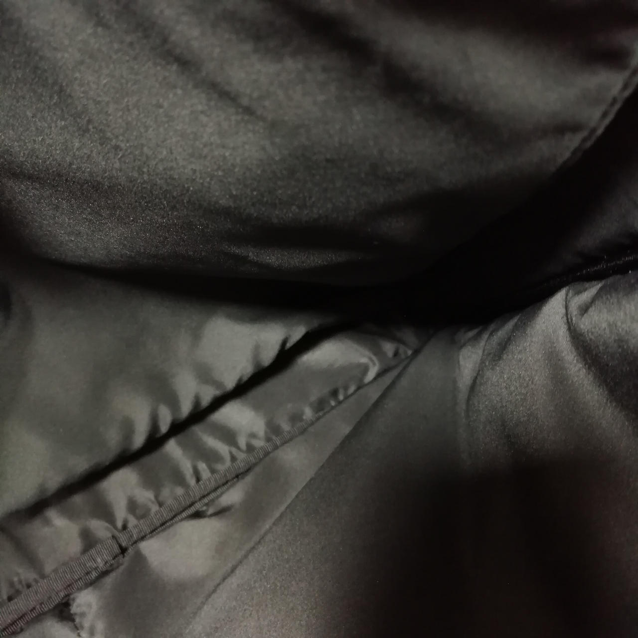 見えにくいですが、底に多少のスレあります