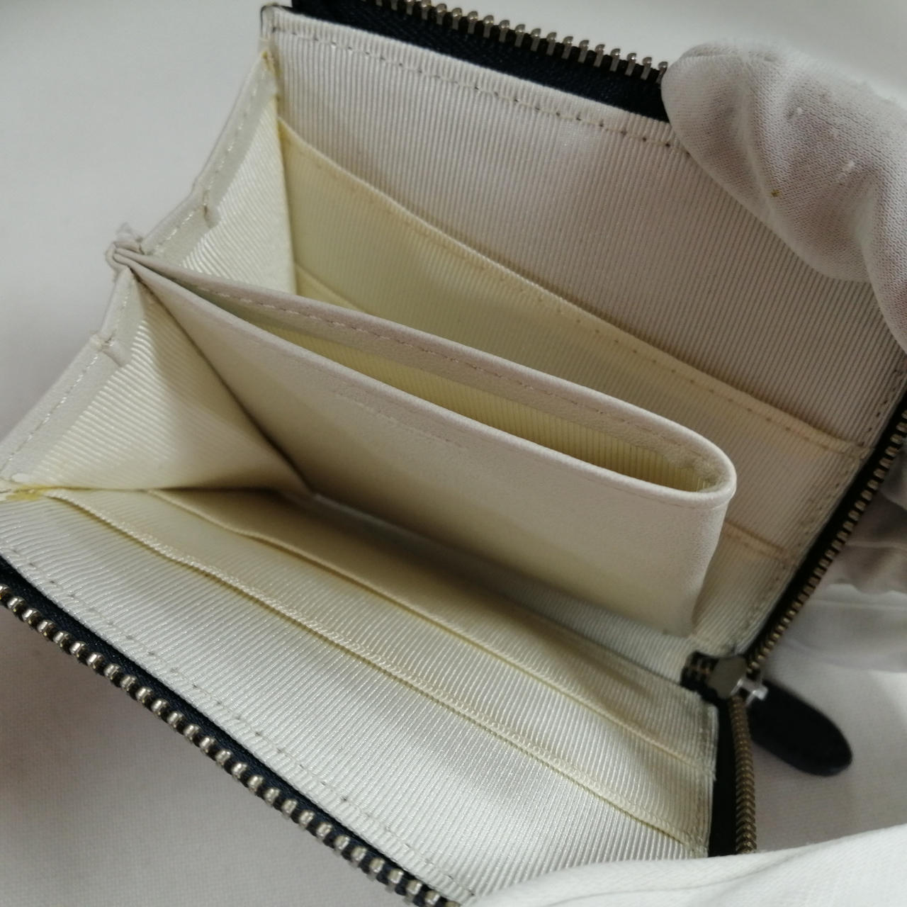 marie claire homme 二つ折り財布 SIAA認証 marie claire homme（マリ クレール オム）二つ折り財布