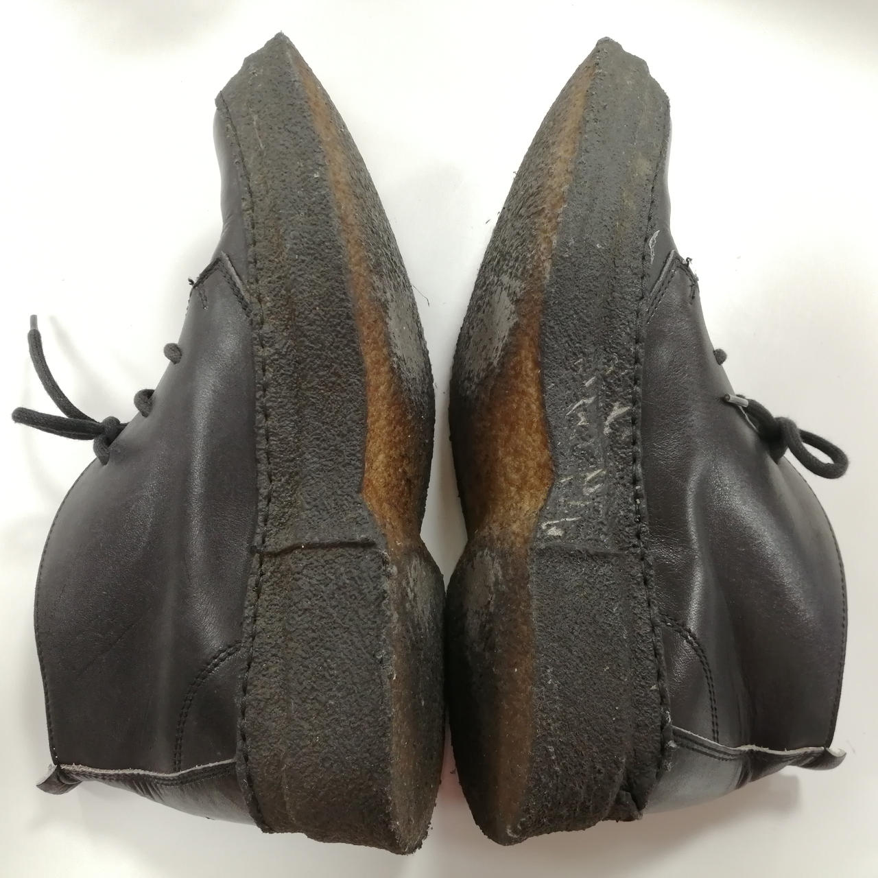 右足内側汚れ有