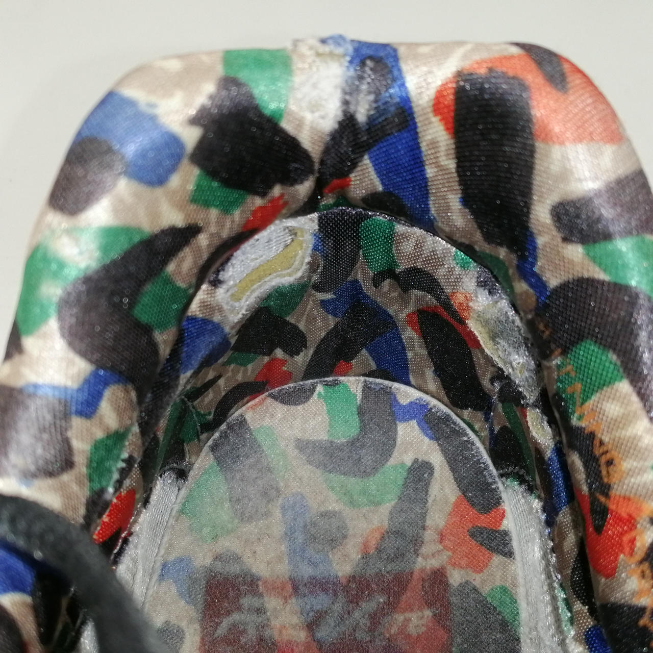 内側スレ/破れ有