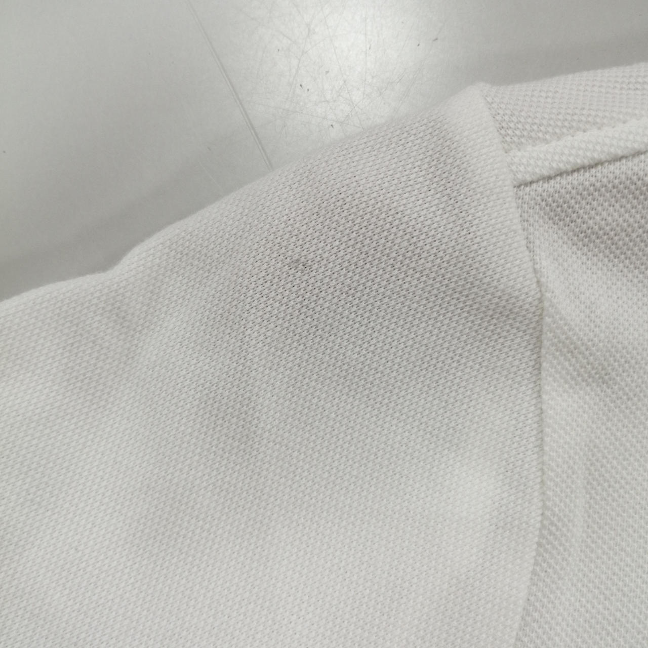 フロント右袖汚れ有