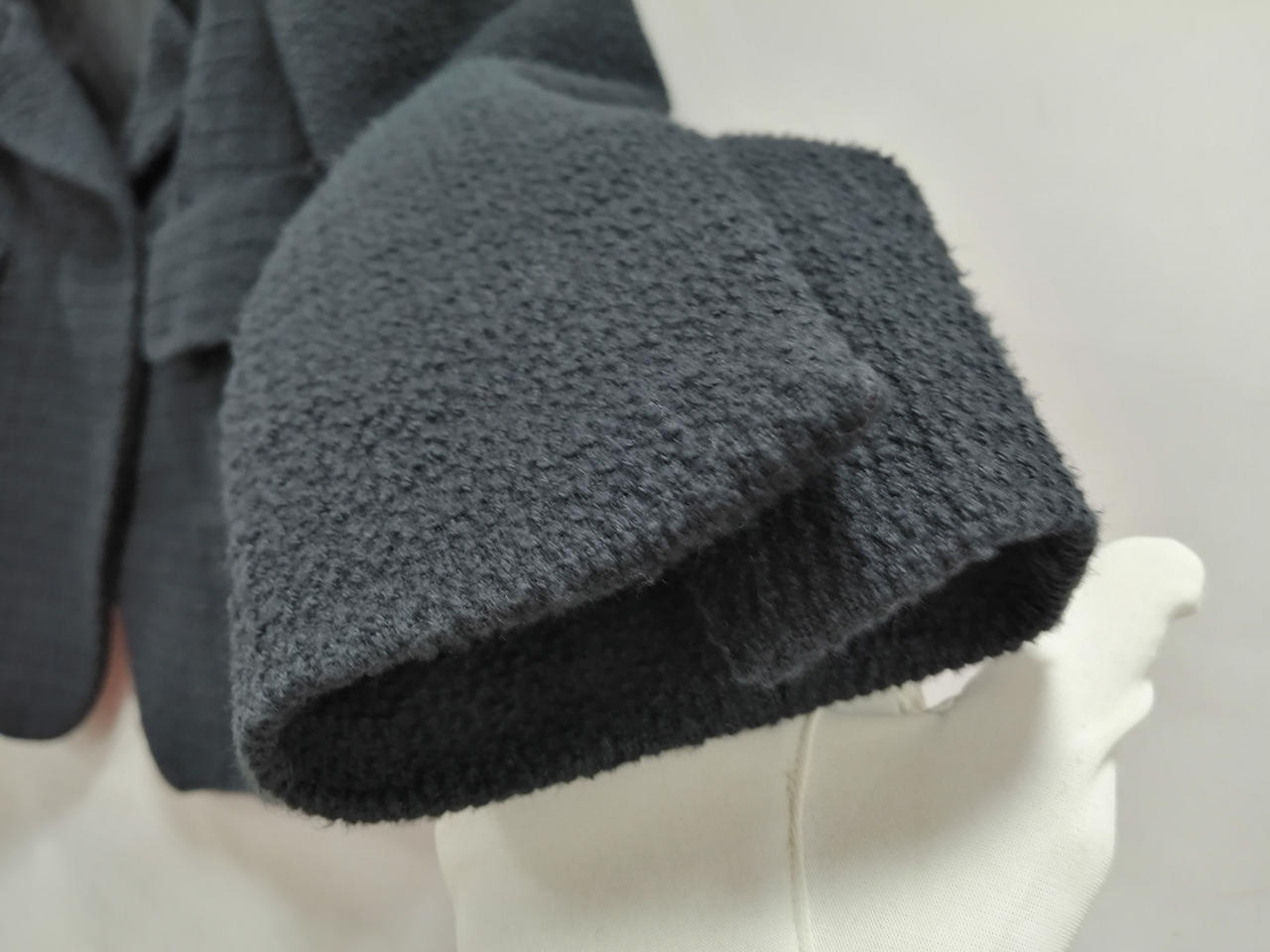 左袖口若干スレ有