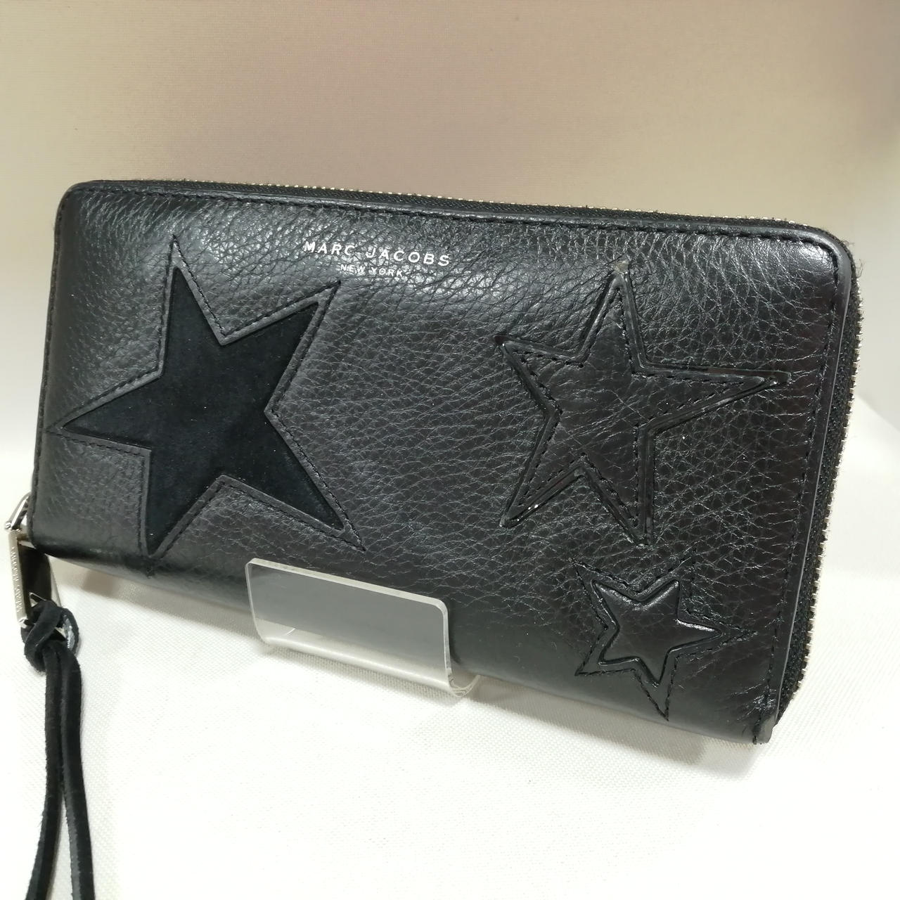 美品希少】MARC JACOBS 日本限定 スター ラウンドジップ 長財布 美品希少】MARC JACOBS 日本限定 スター ラウンドジップ 長財布