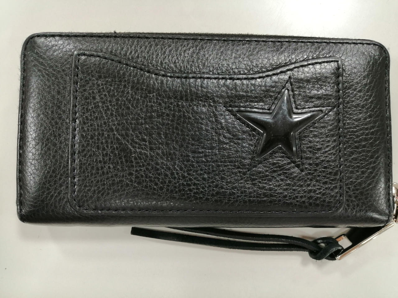 美品希少】MARC JACOBS 日本限定 スター ラウンドジップ 長財布 美品希少】MARC JACOBS 日本限定 スター ラウンドジップ 長財布