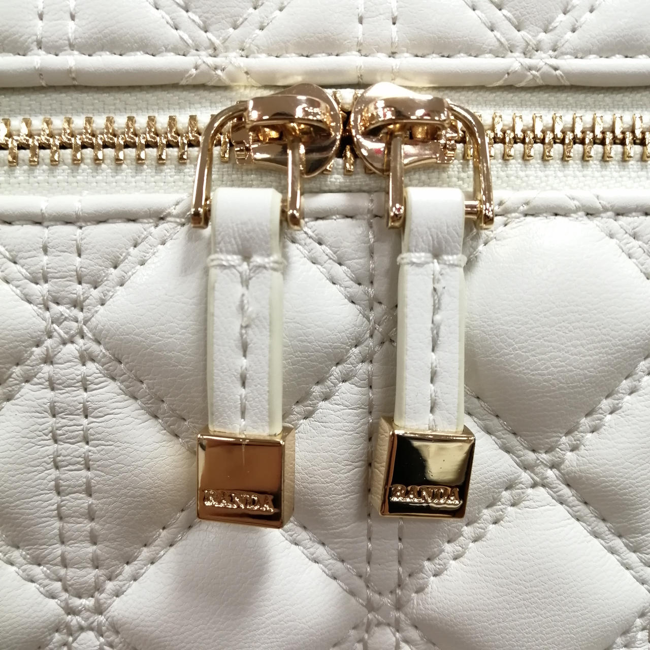 【Randa】バニティバック White ランダ RANDA キルティング2WAYバニティバッグ （WHITE） -靴