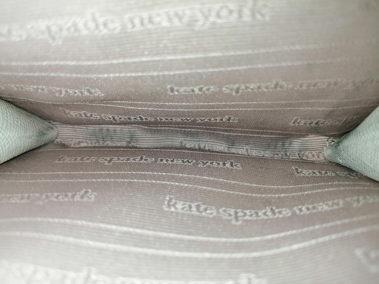 コインケース内側汚れ有