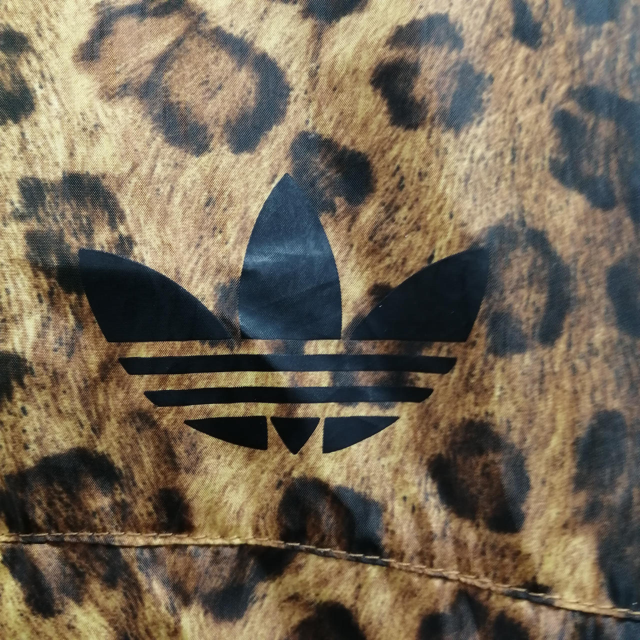 新品　adidas クラシックウインドブレーカー　70ｓ’　復刻 インディゴXL adidas（アディダス）の「アディカラー クラシックス 3