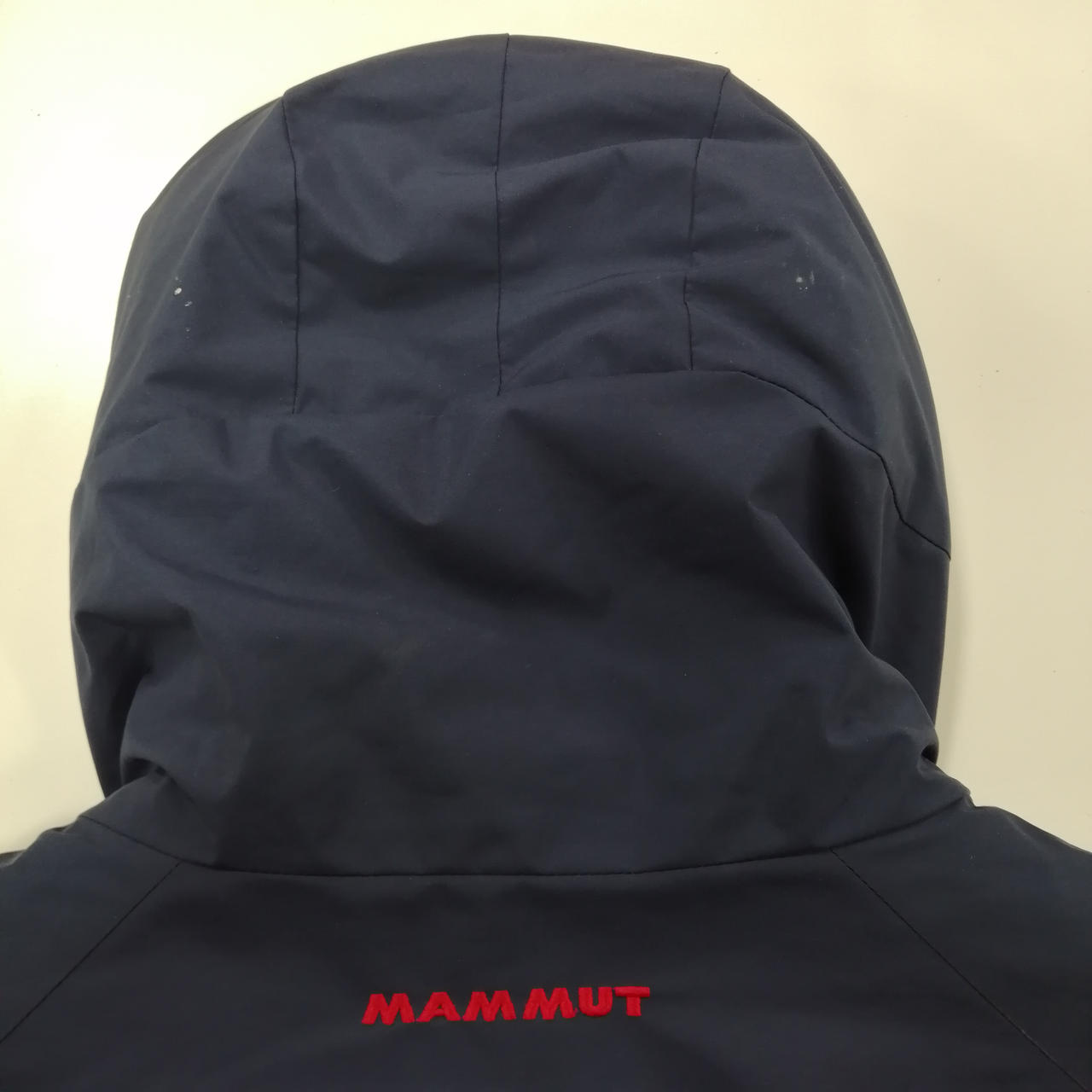 【人気の赤マム】 マムート ウィンタートレイルジャケット Ｌ 秋冬モノ先取り！人気の赤マム！マムート ウィンタートレイル