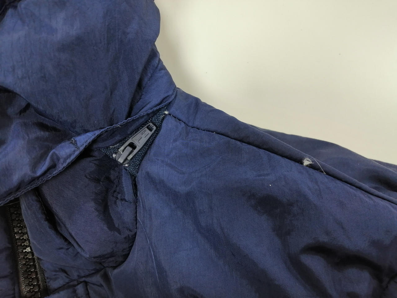 表面ダウン飛び出し各所有/フード着脱可能