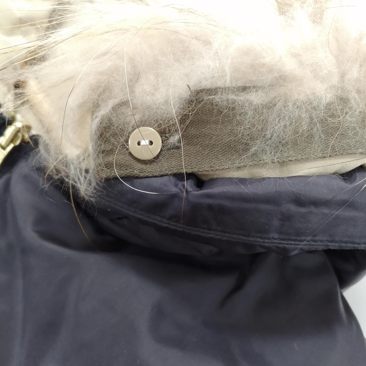 ファー取り外し可能