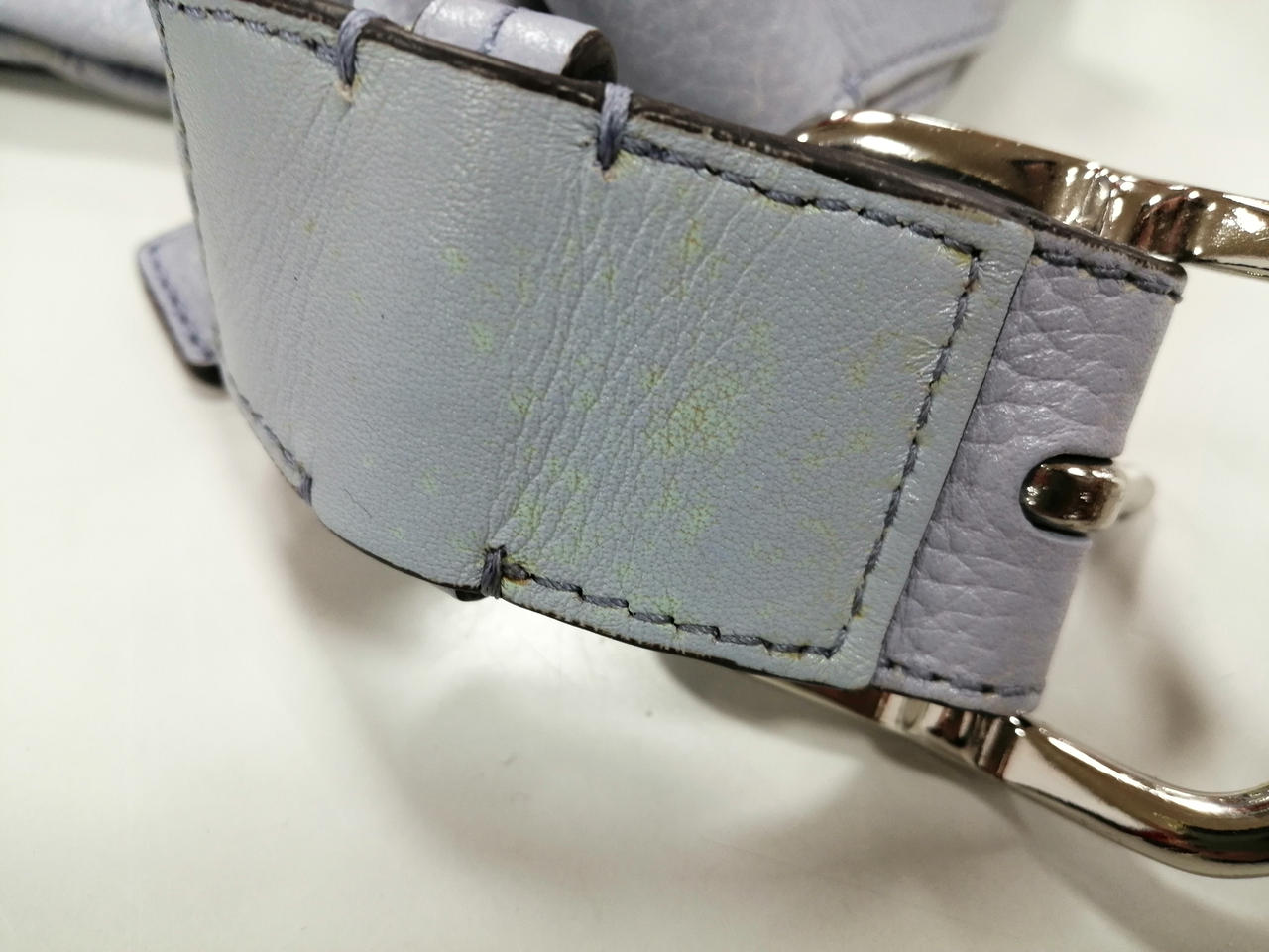 ハンドル裏汚れ/変色