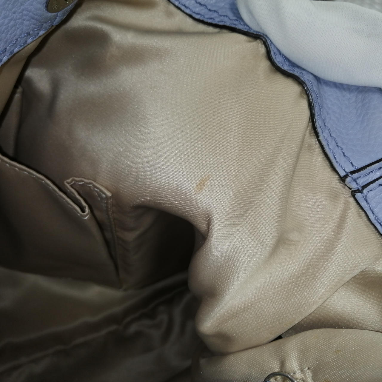 内側茶色いシミ多数有