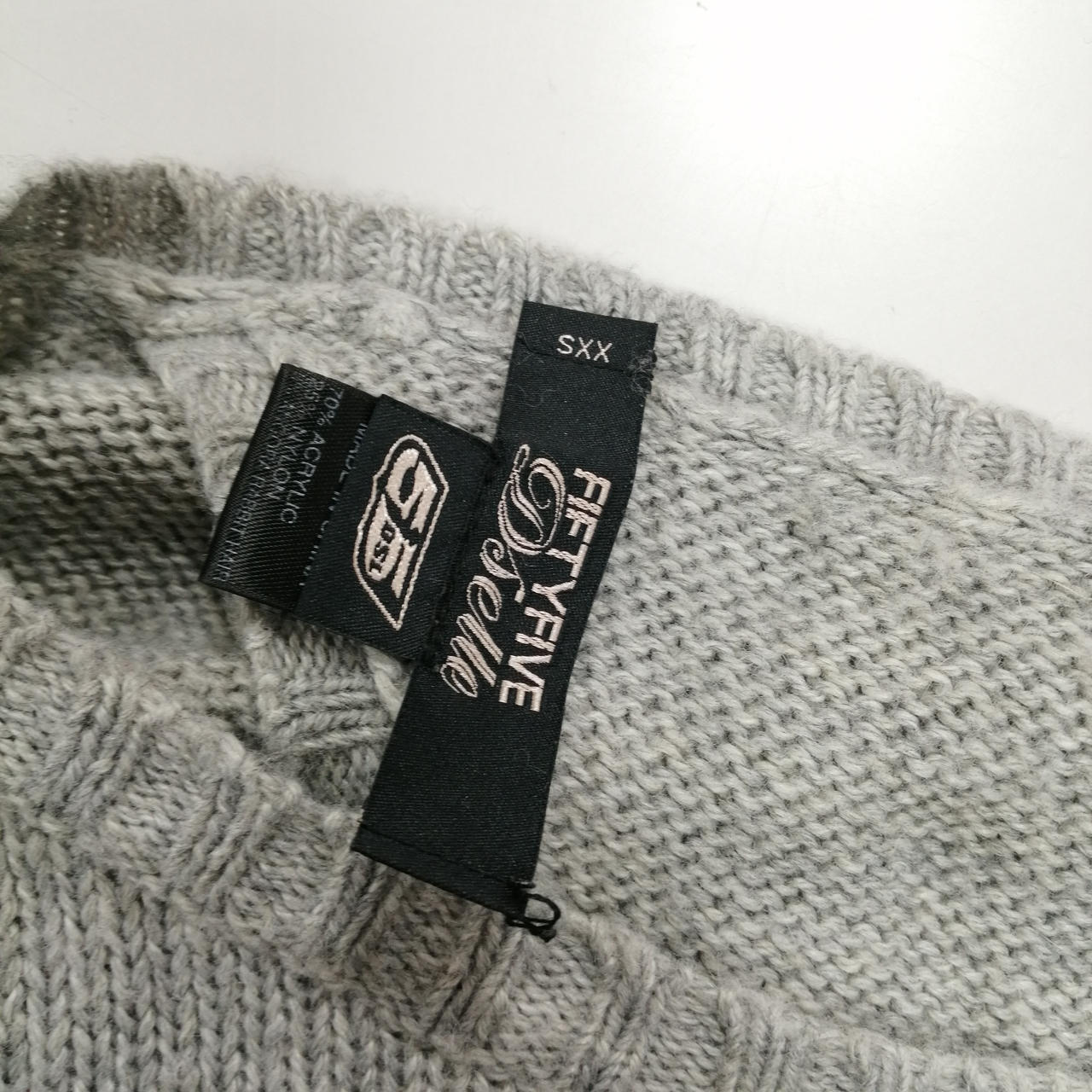 ラベル取れかけ