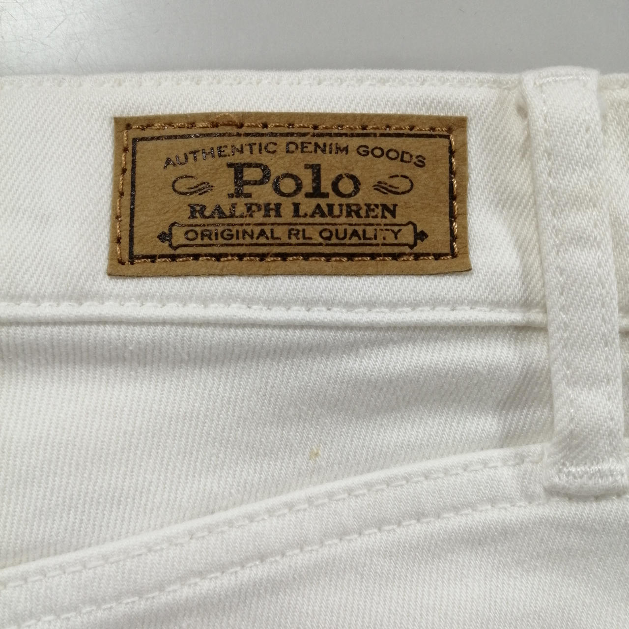 右腰部小さな汚れ有