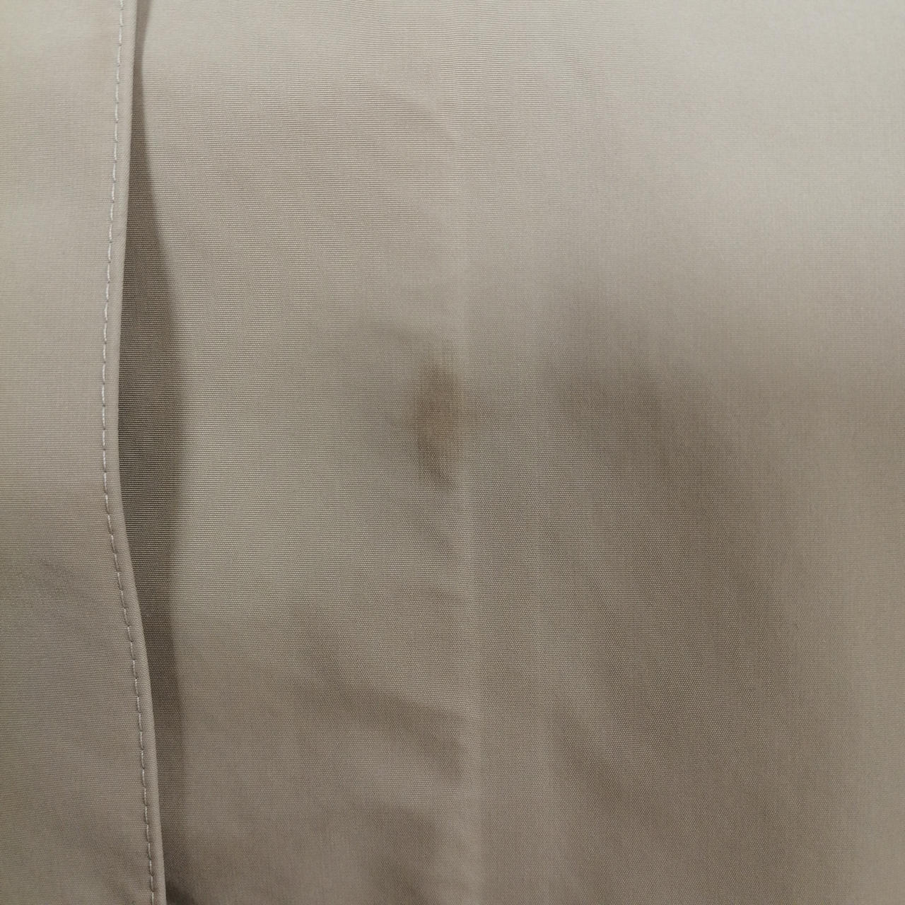 左裾付近お汚れあり