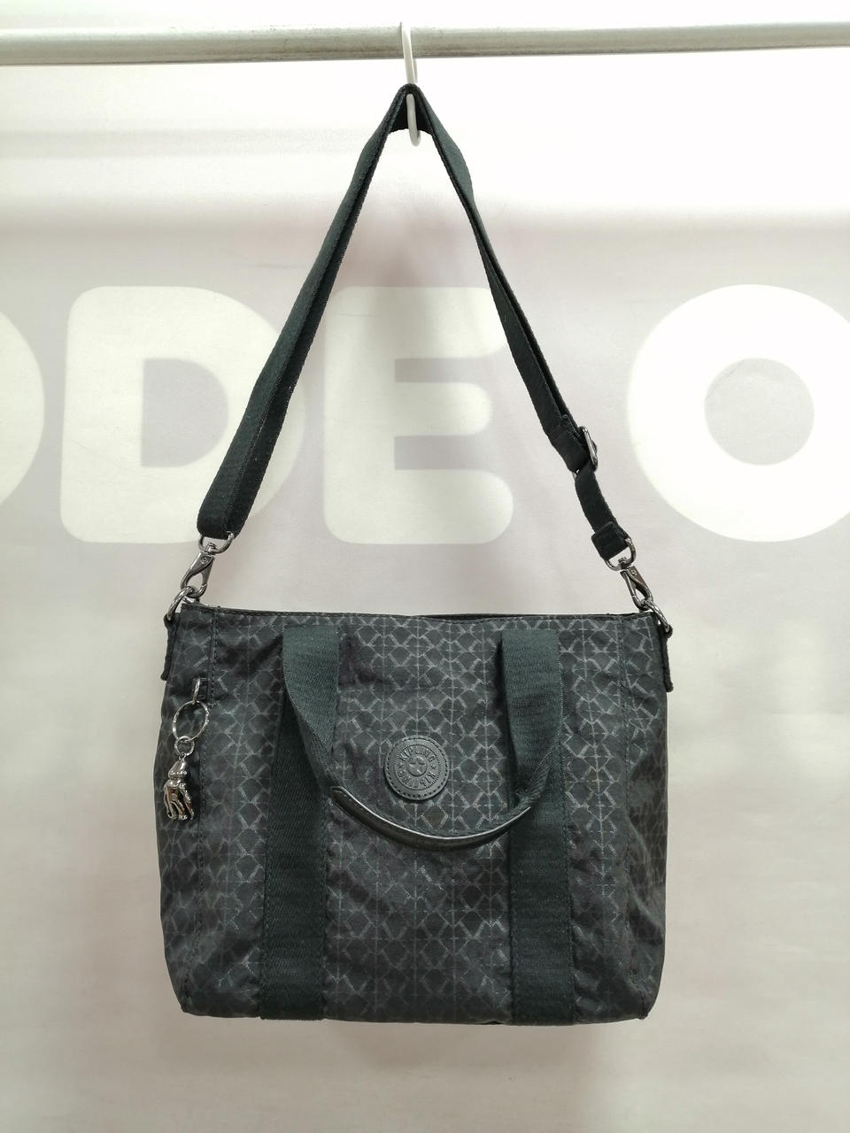 ショルダー付き