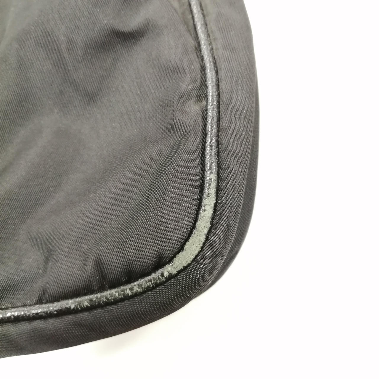 右下にキズあり