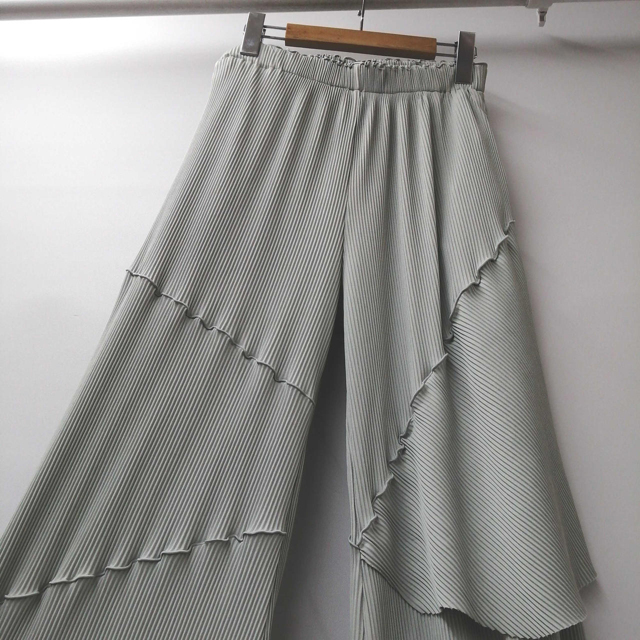 KOTOHAYOKOZAWA TODO|プリーツパンツ|【ハードオフ公式通販】オフ