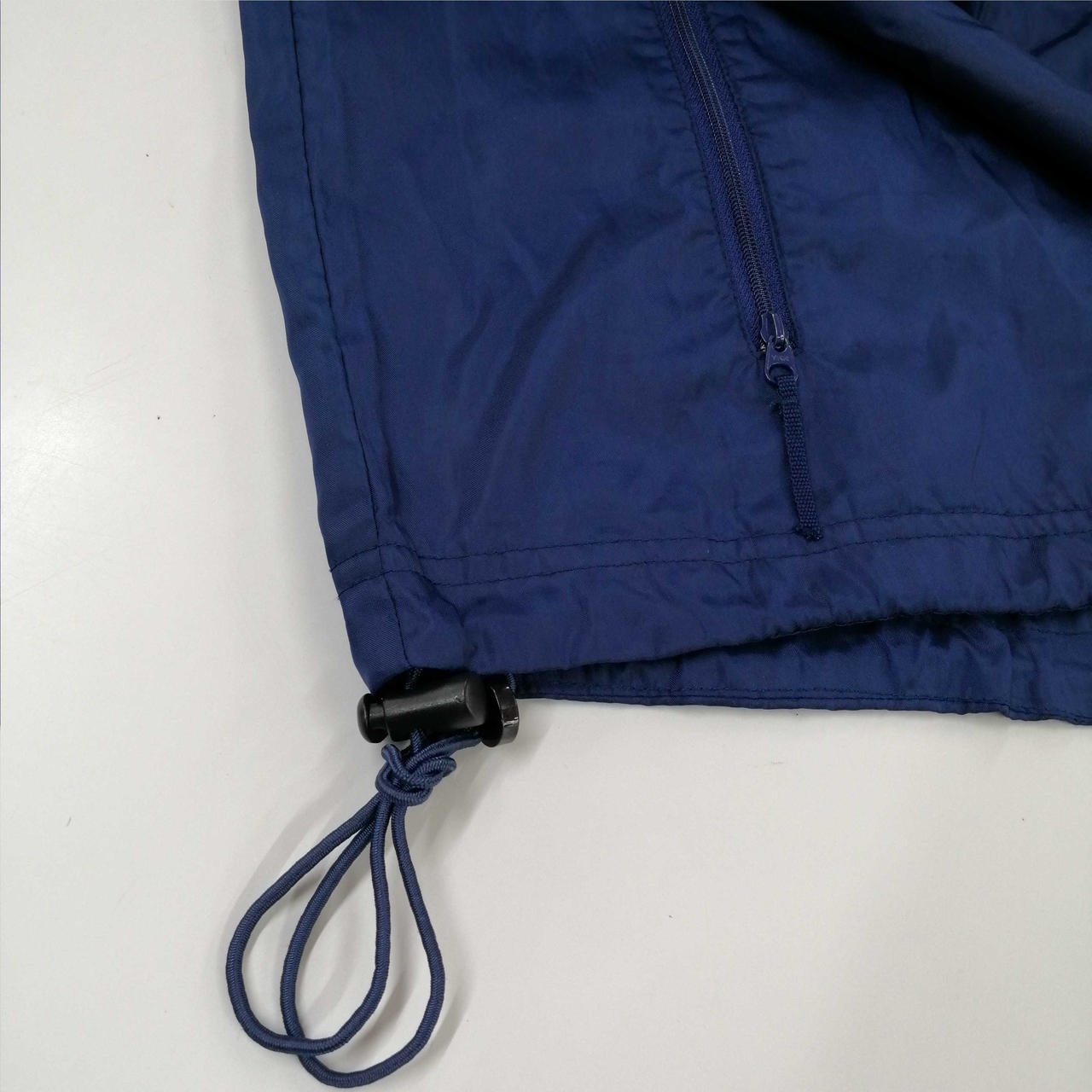 裾ドローコード