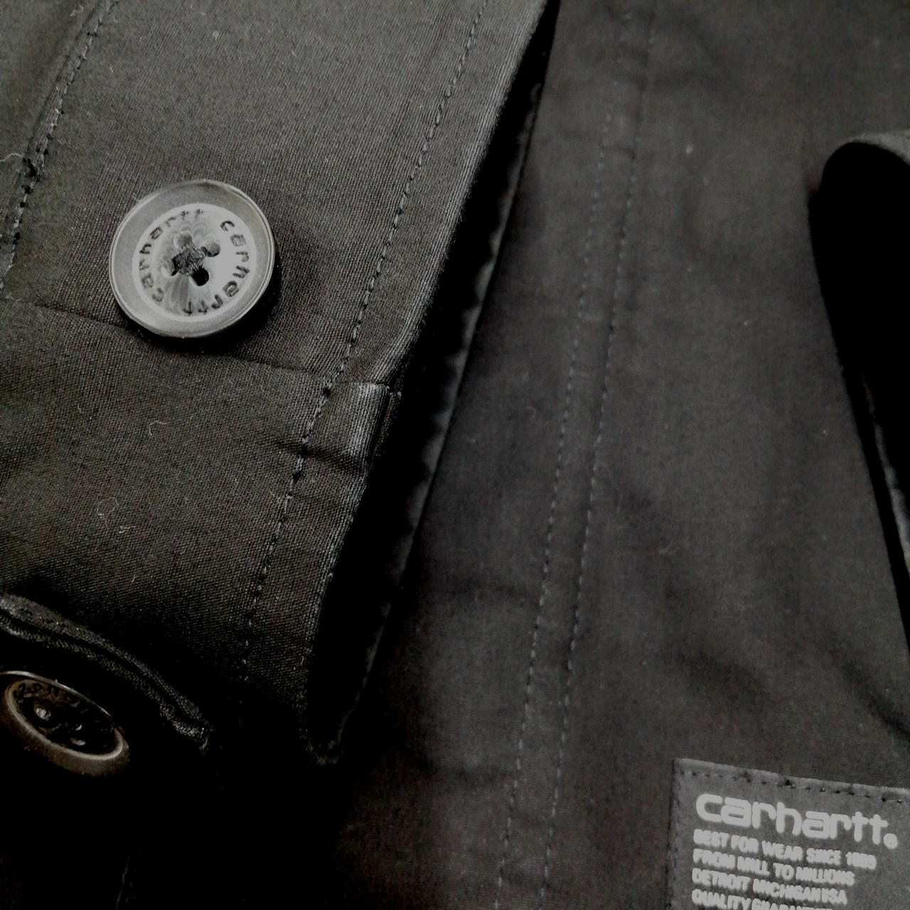 袖口色褪せあり