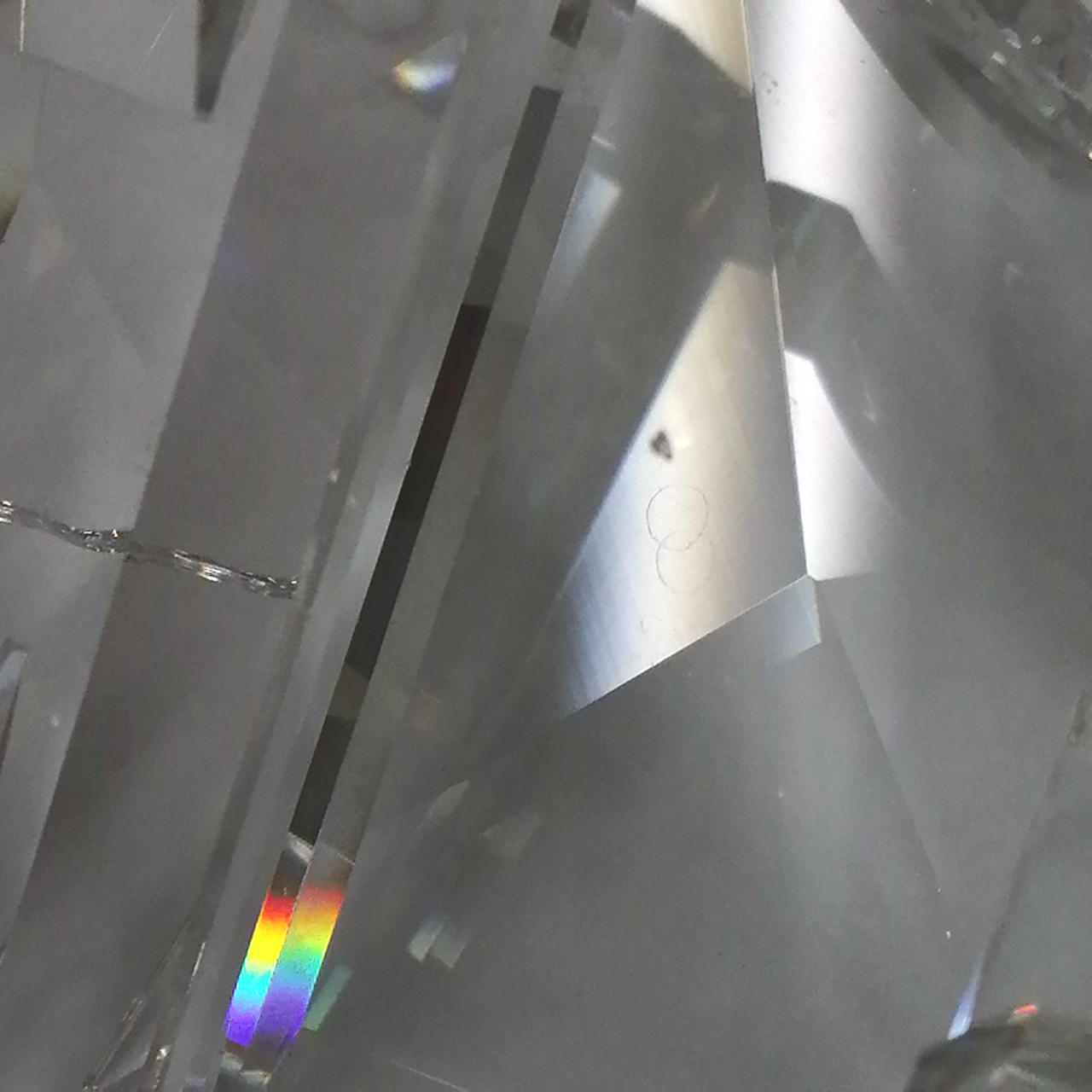 裏側にキズあり