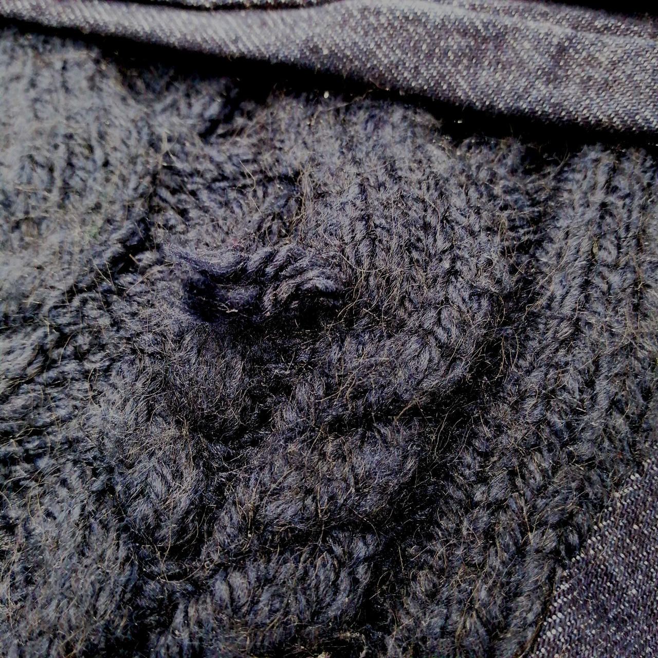 糸飛び出しあり