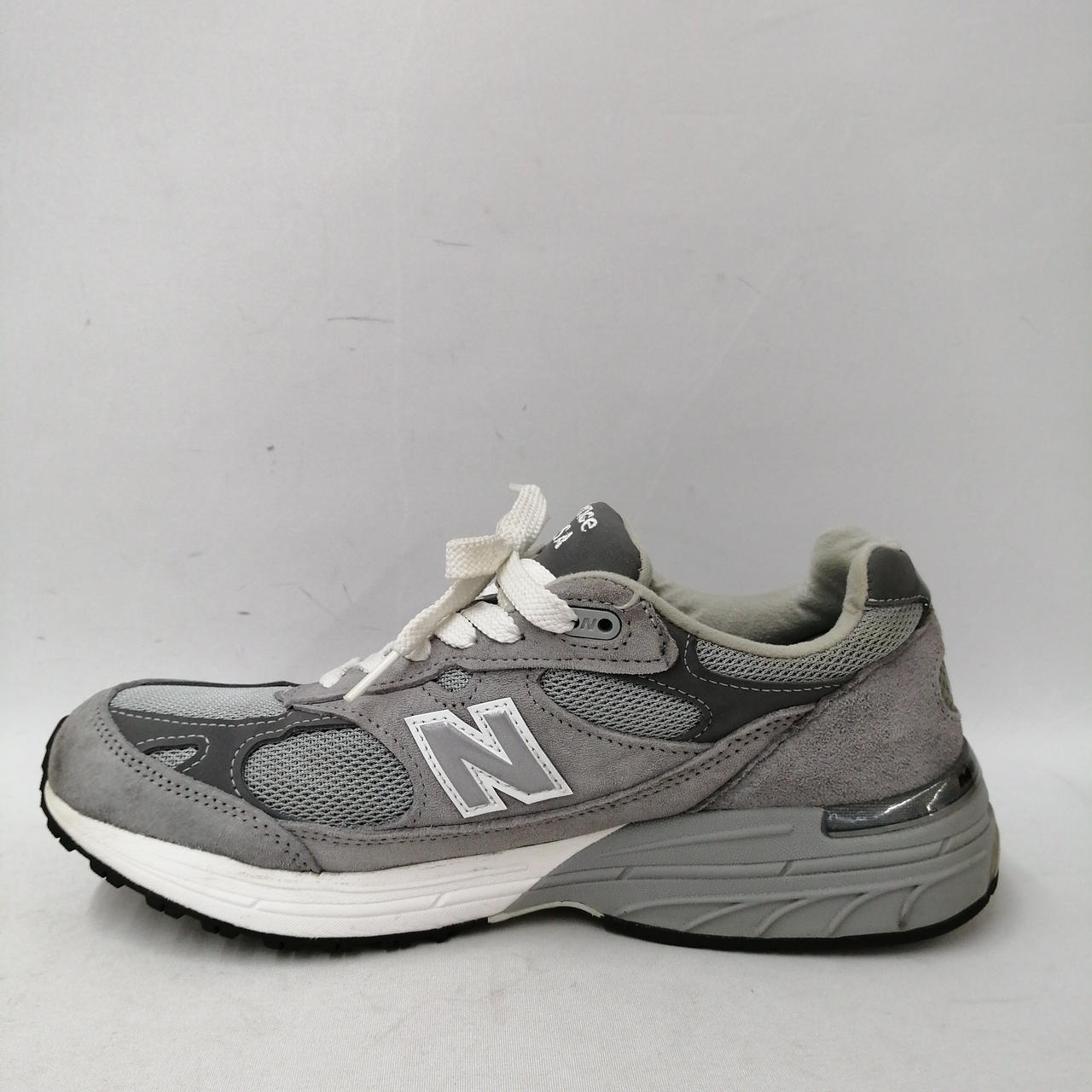 ニューバランス MR993GL新品未使用　金欠の為値下げ受け付けます！ ニューバランス MR993GL新品未使用、金欠の為値下げ受け付けます