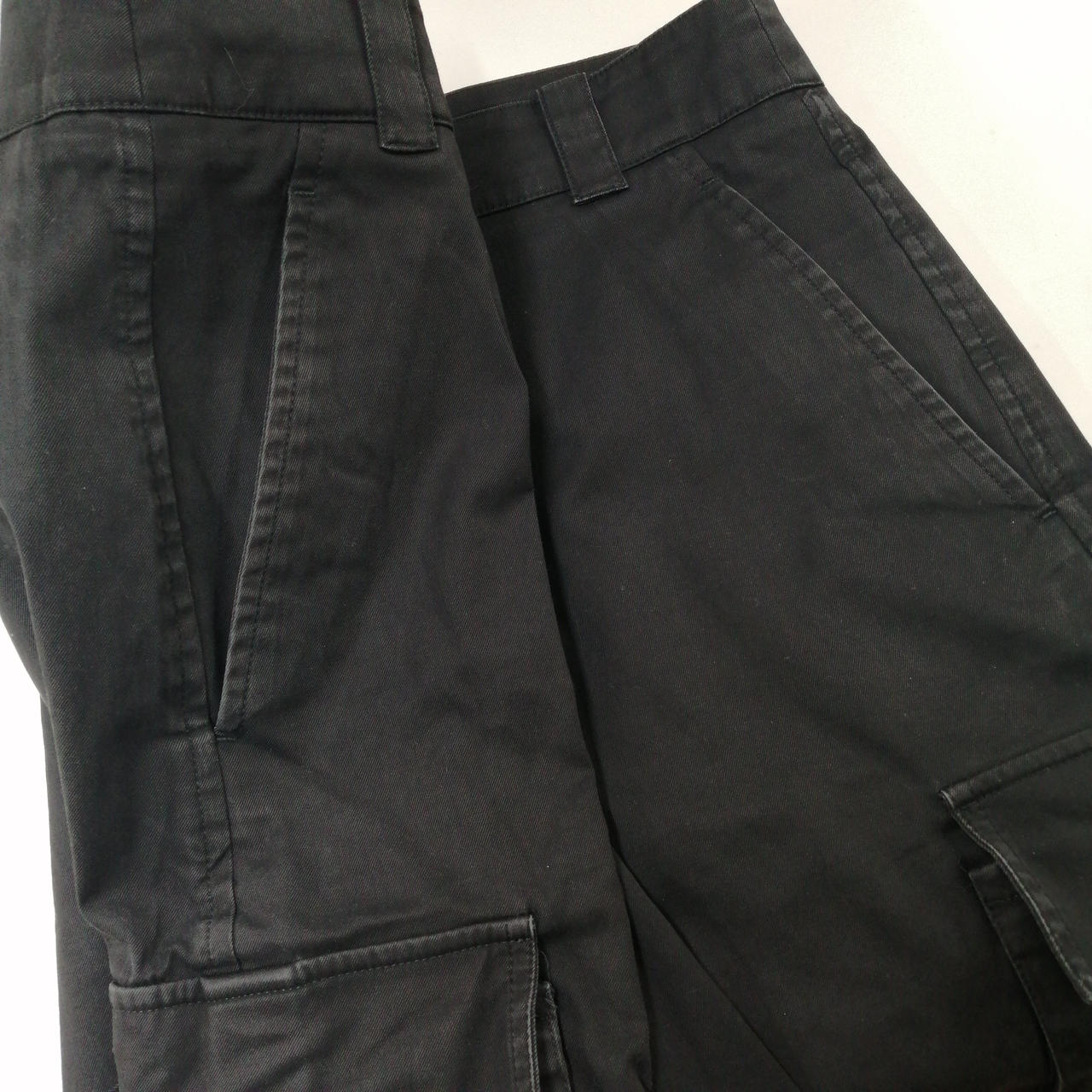 アタリ、色褪せがございます