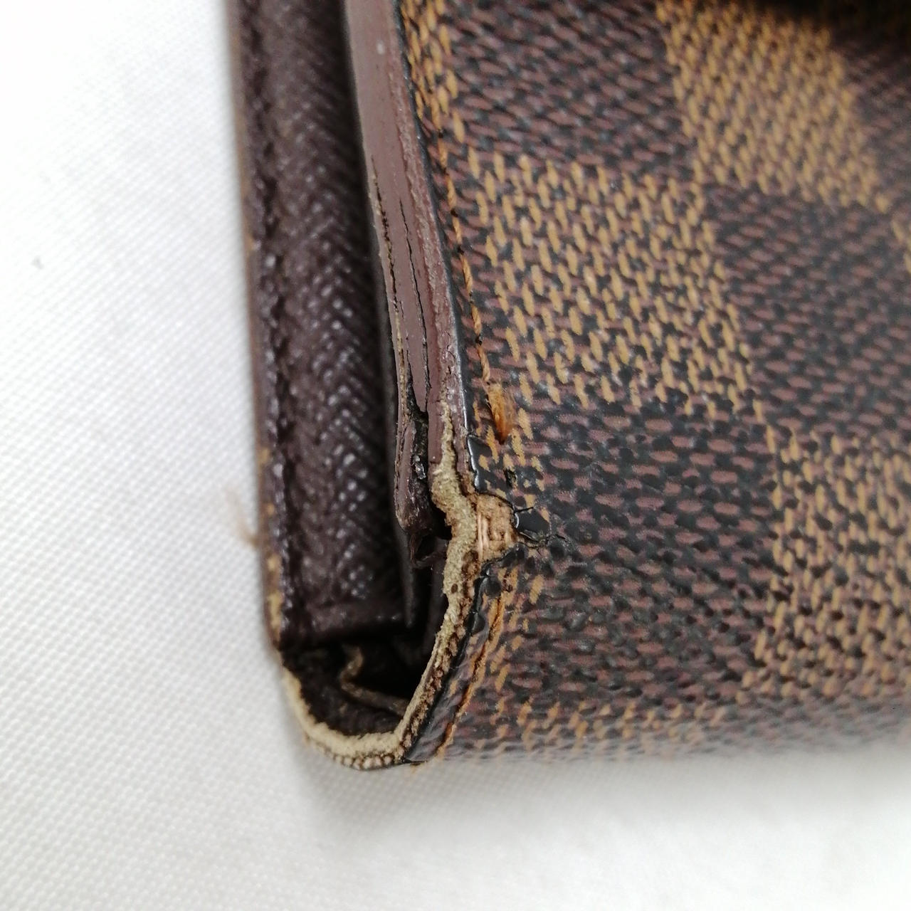 ほつれ、擦れあり