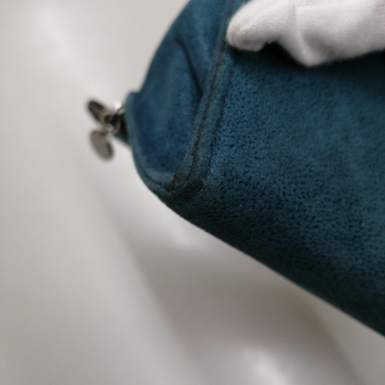 角擦れがございます