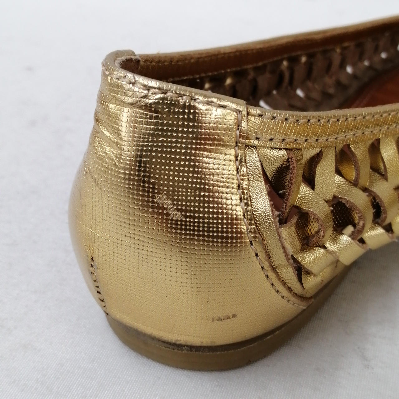 汚れ、キズあり