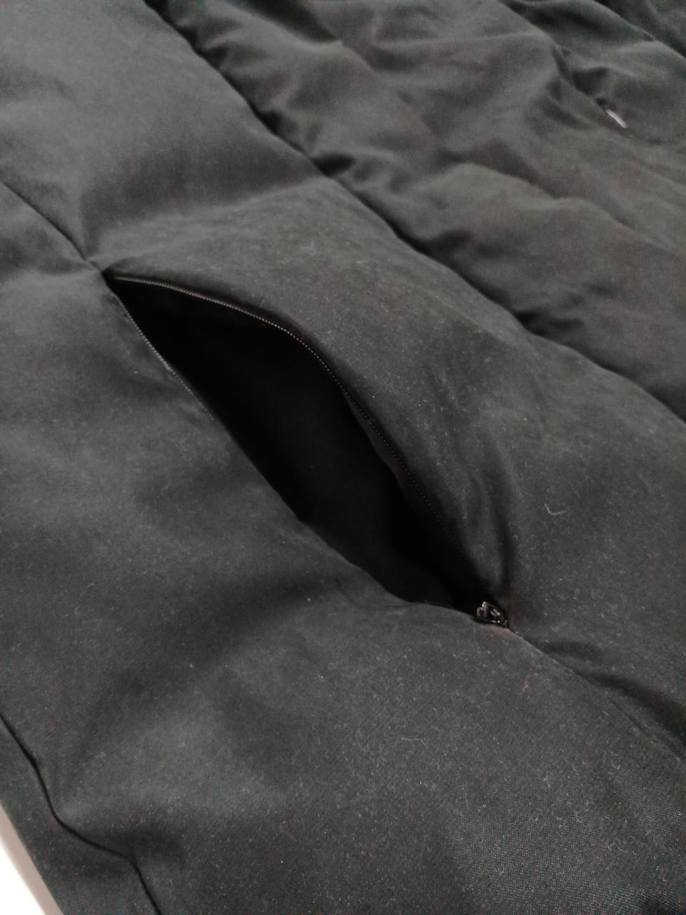 両サイドにポケットあり