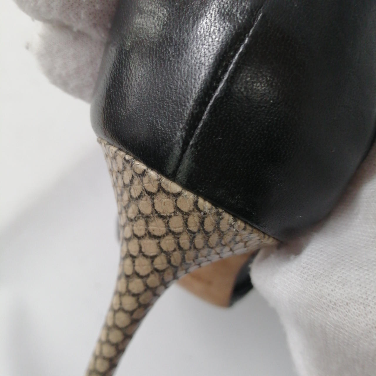 右足擦れがございます