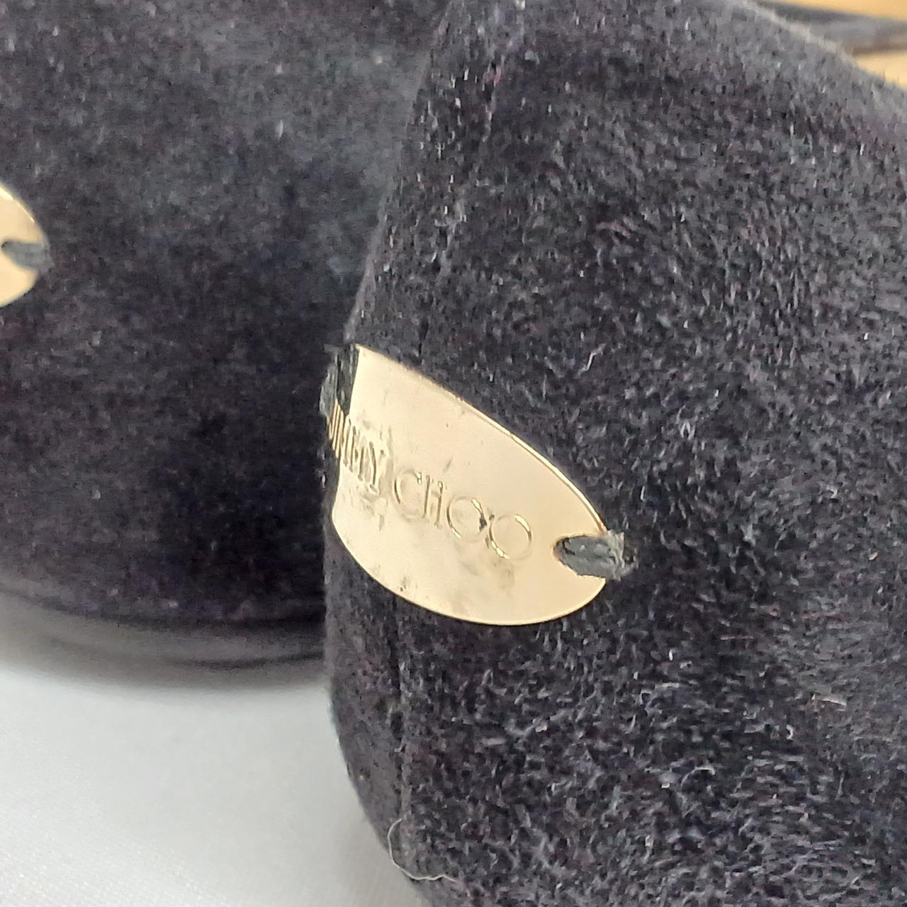 ロゴプレートに傷