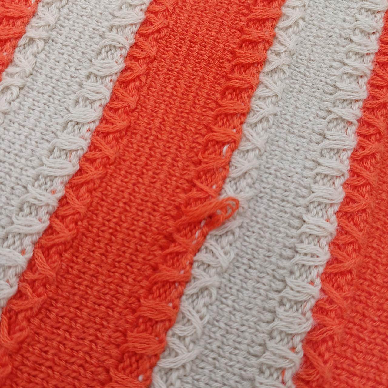 糸飛び出しあり