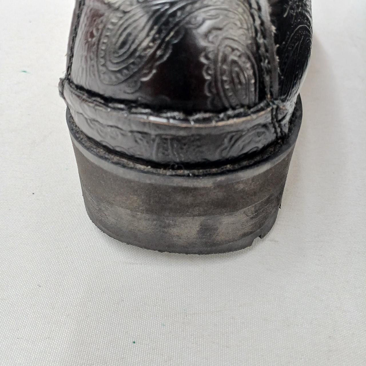 左足かかと擦れあり